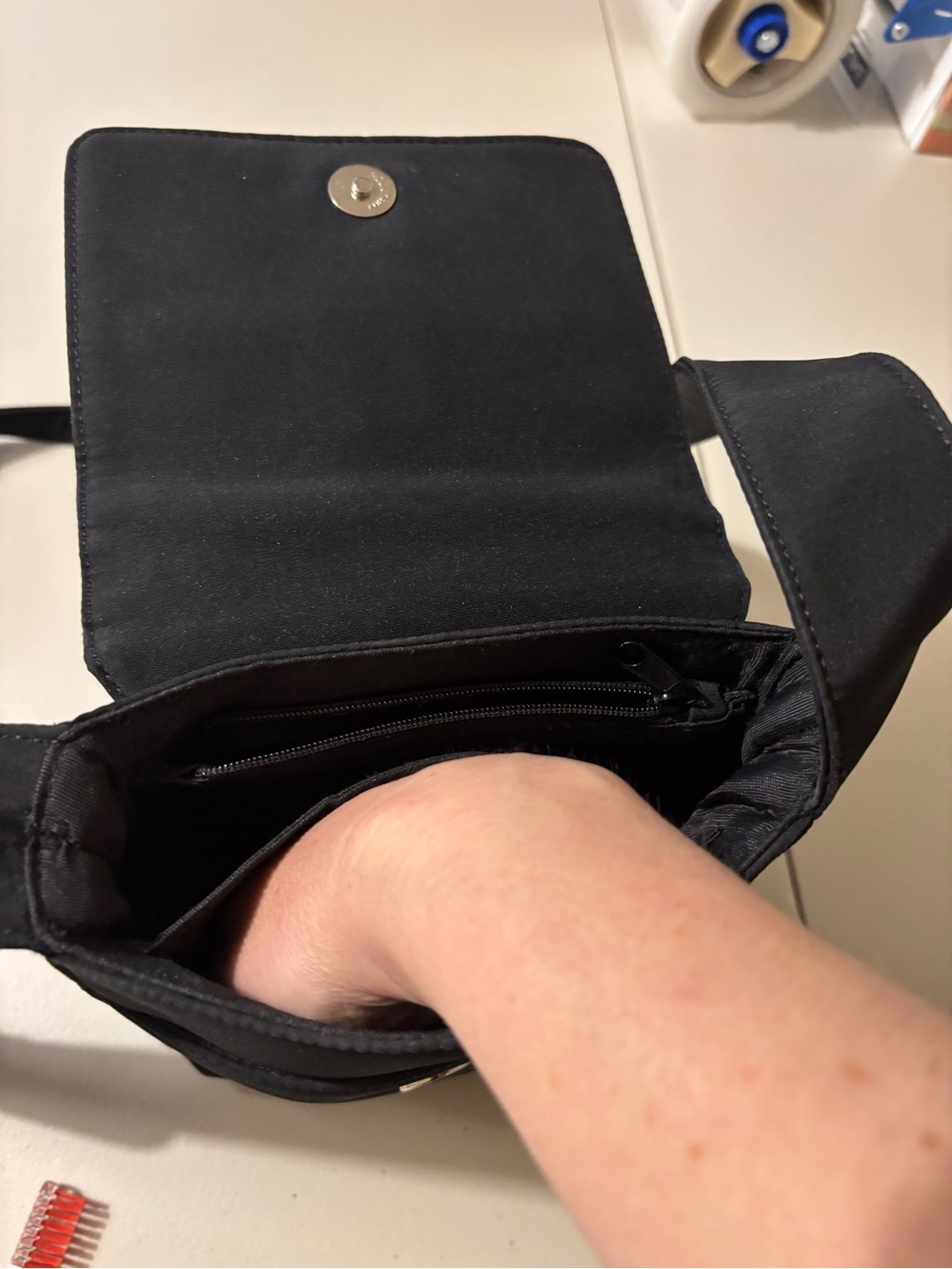 HOBO Black Compact Crossbody Bag Nylon Medium Organizer 90s Minimalist Travel - Picture 10 of 16
